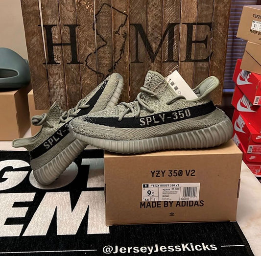 Yeezy 350 Men’s Size 9.5