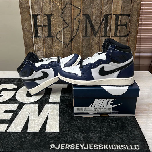 Air Jordan 1 High Midnight Navy Youth size 5
