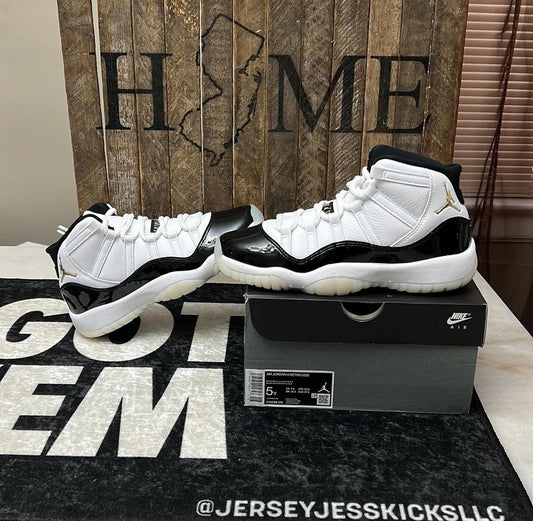 Air Jordan 11 gratitude youth size 5